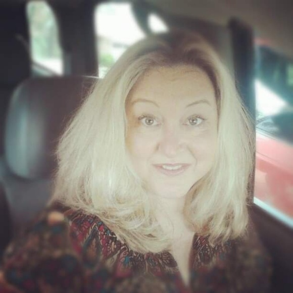 Meet your Posher, Chris - Picture 1 of 1